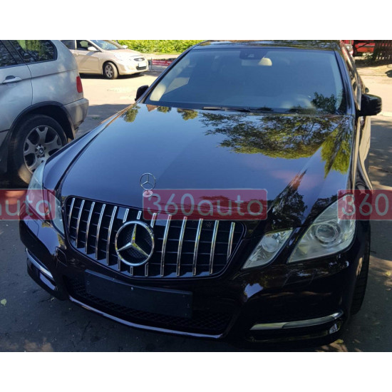 Решетка радиатора Chrome Black GT на Mercedes E-Class W212 2009-2013
