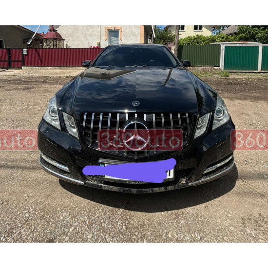 Решетка радиатора Chrome Black GT на Mercedes E-Class W212 2009-2013