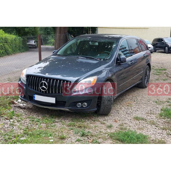 Решетка радиатора Chrome Black GT на Mercedes R-Class W251 2010-2017