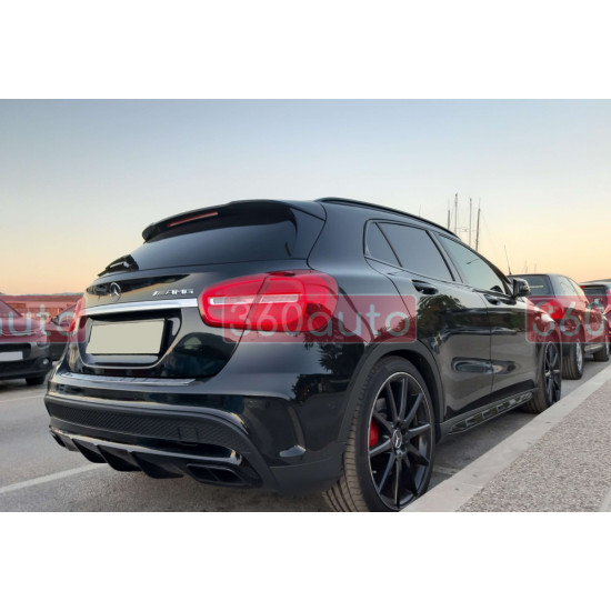 Диффузор (заднего бампера) Full Black (стиль GLA45 AMG) на Mercedes GLA-Class X156 2013-2017