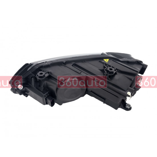 Передние фары (Xenon) 9pin на Volkswagen Jetta 2010-2015