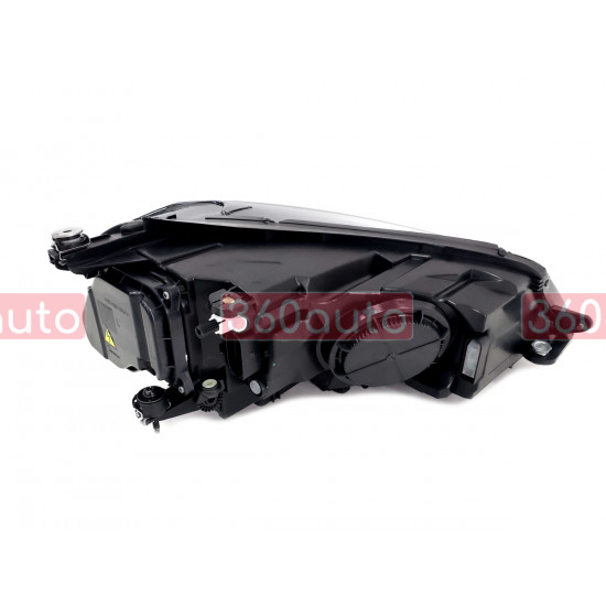 Передние фары (Xenon GTI) на Volkswagen Golf VII 2012-2017