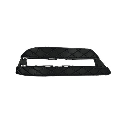 Решетки в бампер RH на Mercedes C-Class W204 2007-2014