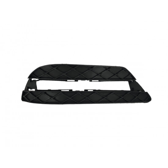 Решетки в бампер RH на Mercedes C-Class W204 2007-2014