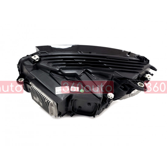 Передние фары (LED) комплектные на Mercedes-Benz GLC-Class X253 2015-2019 года.