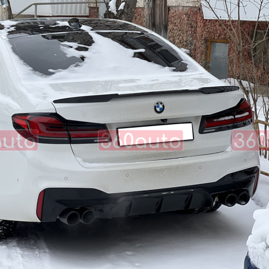Спойлер на BMW 5 G30 2017-2022 стиль М4 чорний глянець