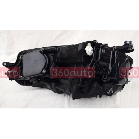 Передние фары на Volkswagen Golf 7.5 2017-2020 вместо штатных галогеновых фар SY