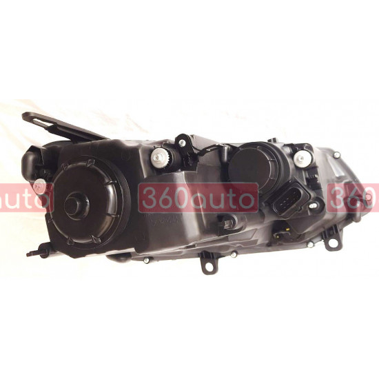 Передние фары на Volkswagen Touareg 2010-2014 Xenon взамен галогена