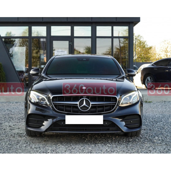 Решетка радиатора Silver Black (стиль AMG E63 S) на Mercedes-Benz E-Class W213 2016-2020 года