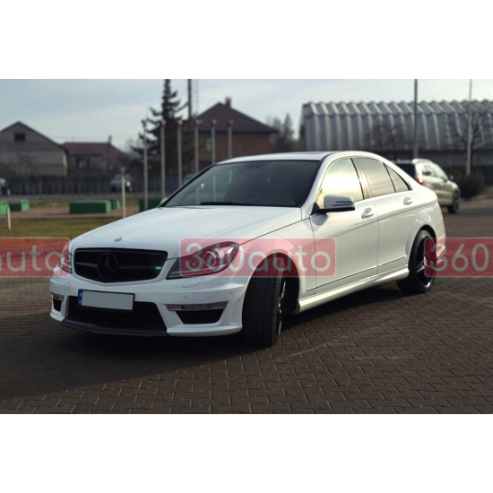Решетка радиатора SL Flat Black на Mercedes-Benz C-Class W204 2007-2014 года