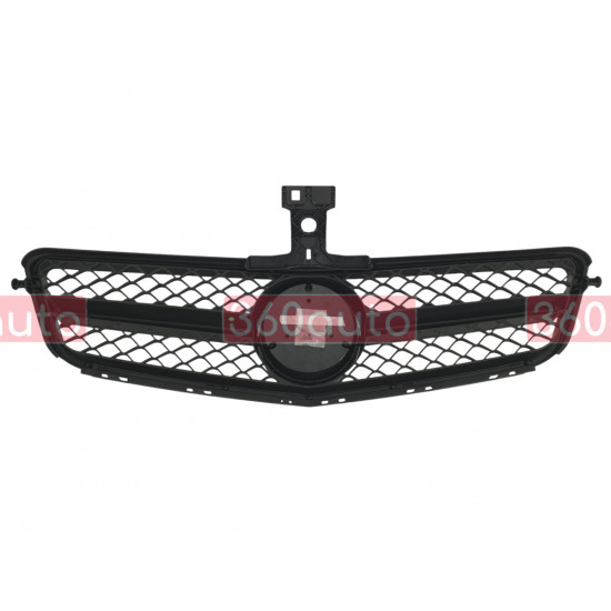 Решетка радиатора SL Flat Black на Mercedes-Benz C-Class W204 2007-2014 года