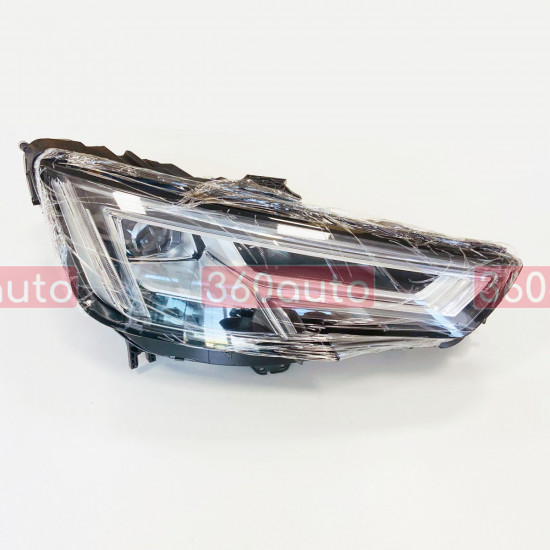 Передние фары на Audi A4 B9 2015-2019 LED Европа комплектные