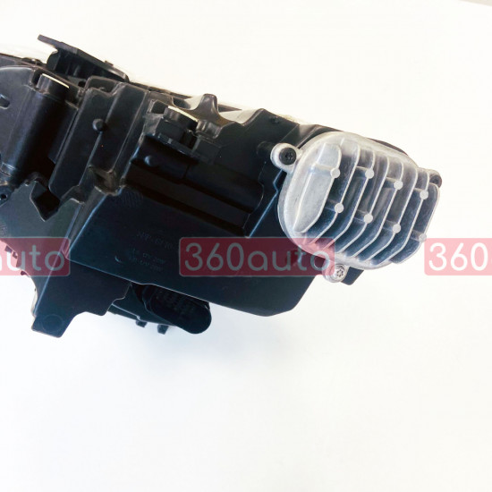 Передние фары на Audi A4 B9 2015-2019 LED Европа комплектные