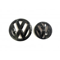 Накладки на эмблему Volkswagen Jetta 2014-2018 черный глянец на радиаторную решетку + на крышку багажника