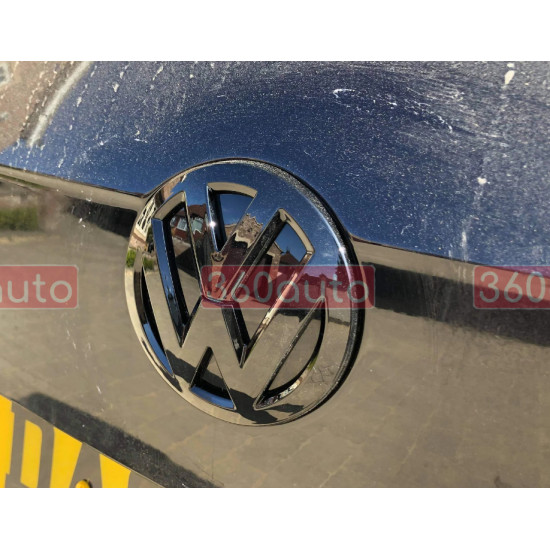 Накладки на эмблему Volkswagen Jetta 2019-2021 черный глянец на радиаторную решетку + на крышку багажника