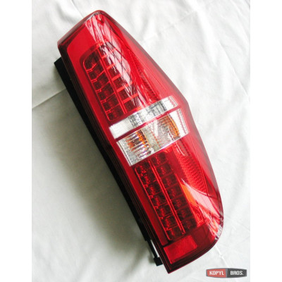 Альтернативная оптика задняя на Hyundai H-1 2008- тюнинг, LED красная JunYan